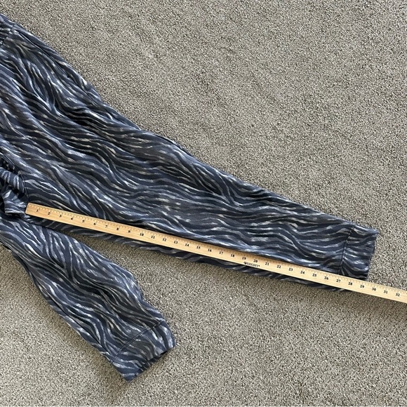 Tommy Bahama Sea Mist Zesty Zebra Jogger Pant Size Large - Picture 8 of 8